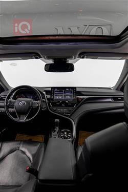 تۆیۆتا کامری